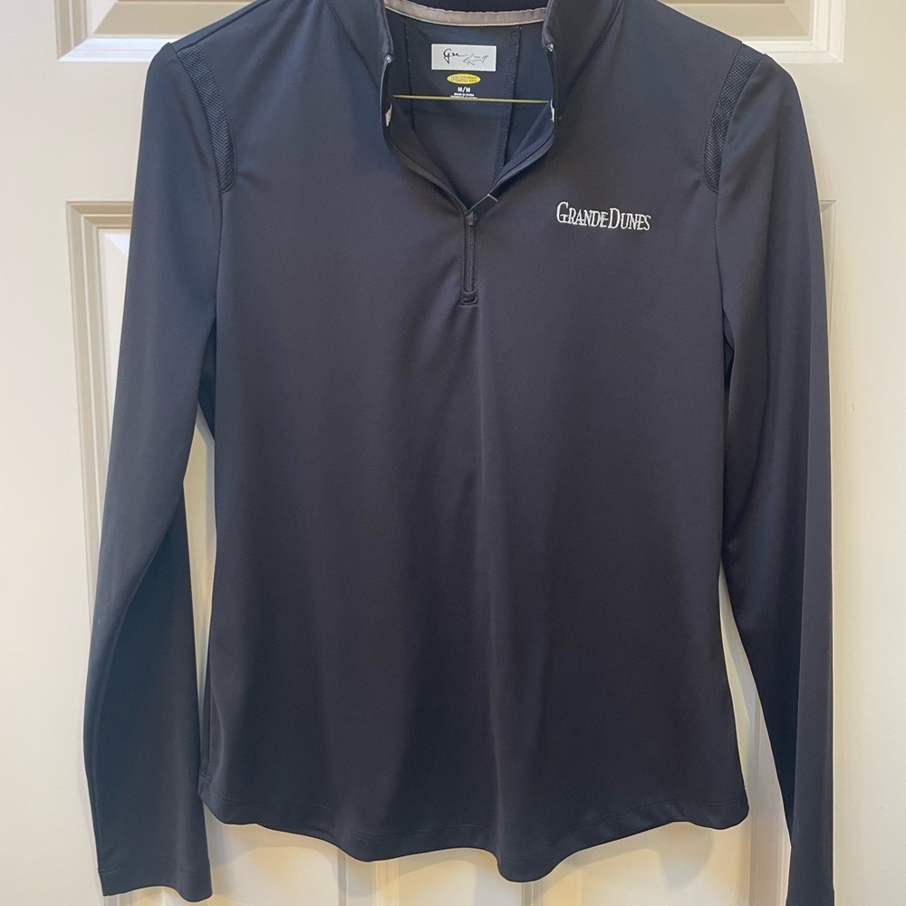 1/4 zip pullover.